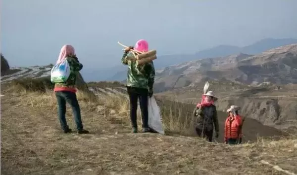 青海：黄土高坡上的女人们