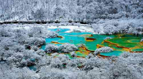 冬天适合去哪里旅游？看海还是看雪随你选