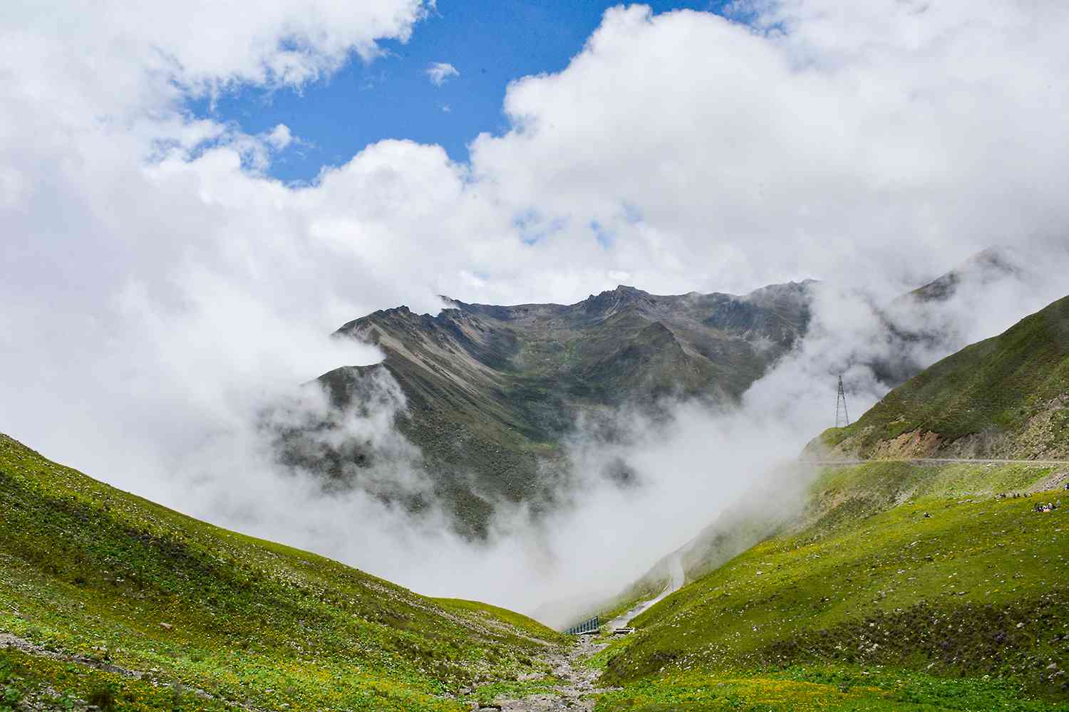 巴朗山什么时候去最好？巴郎山徒步风景如何？