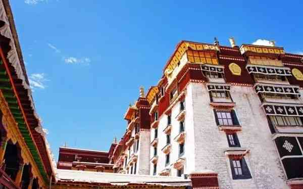 西藏最美的土地之神——拉萨