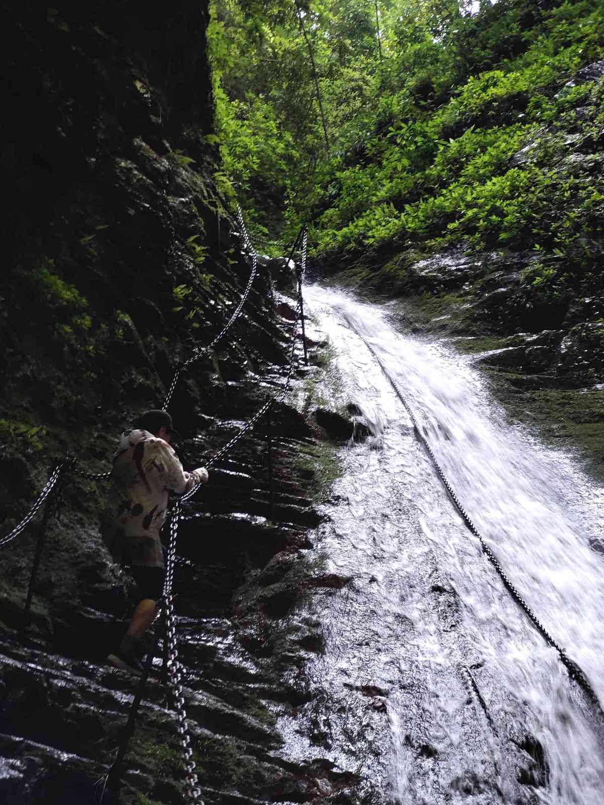 夏天去哪里避暑？哪里好玩？原来向往的生活取景地湘西州有这么个神奇地方！