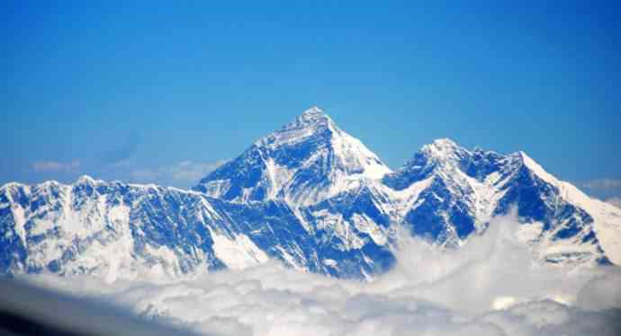 尼泊尔大地震改变珠穆朗玛峰的高度了吗？