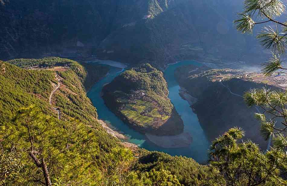 怒江大峡谷最佳旅游时间，怒江大峡谷旅游指南