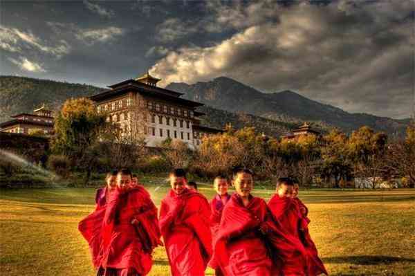 不丹——唯一不与我国建交的邻国，女尊男卑的国度