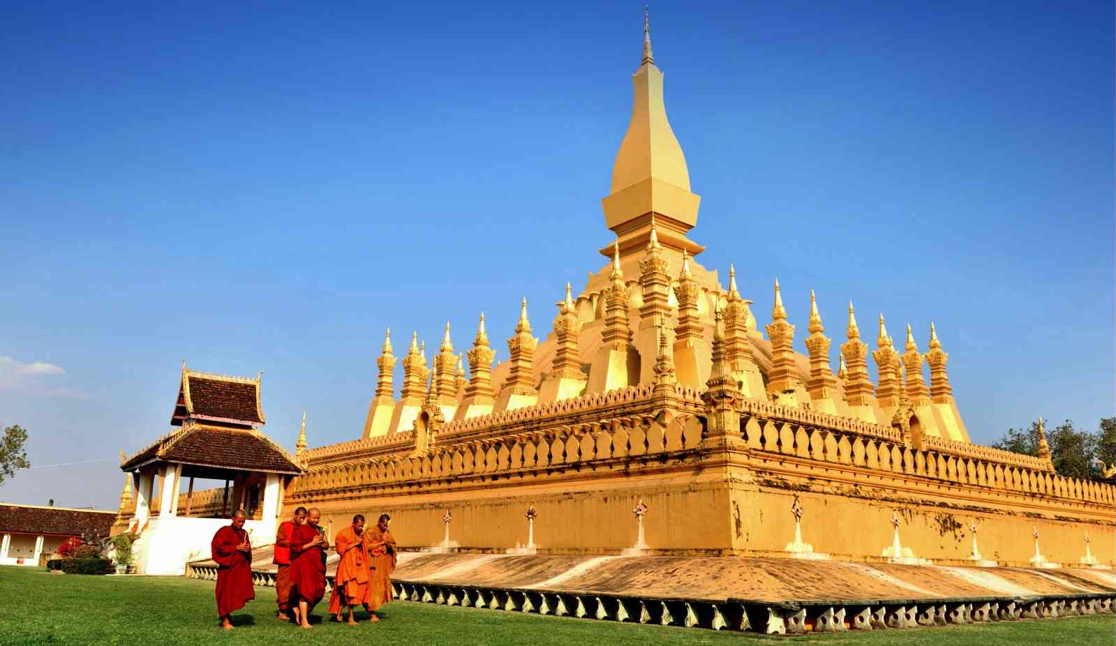 老挝首都万象好玩吗？有什么推荐景点？