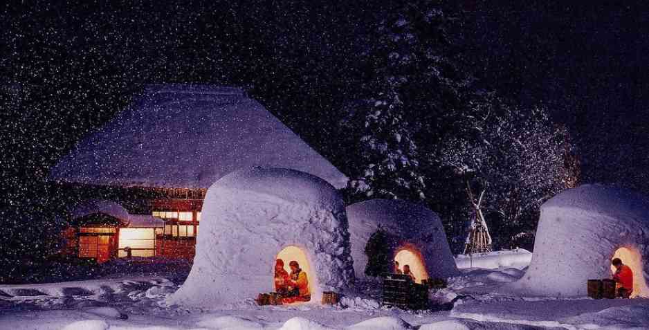 来奥羽州参加雪屋祭，雪屋祭都在什么时间举办？