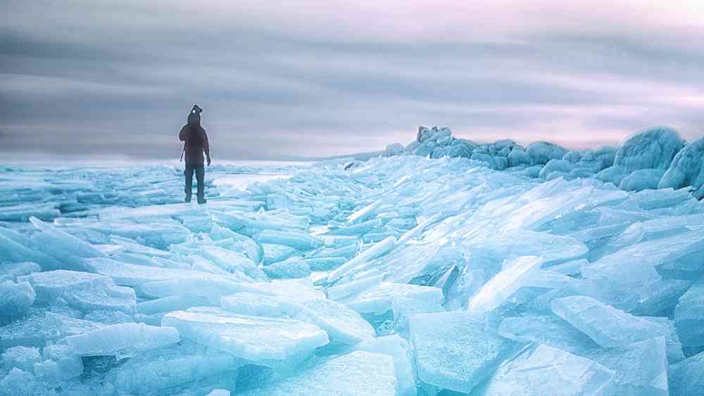 贝加尔湖蓝冰摄影，追寻冰雪童话