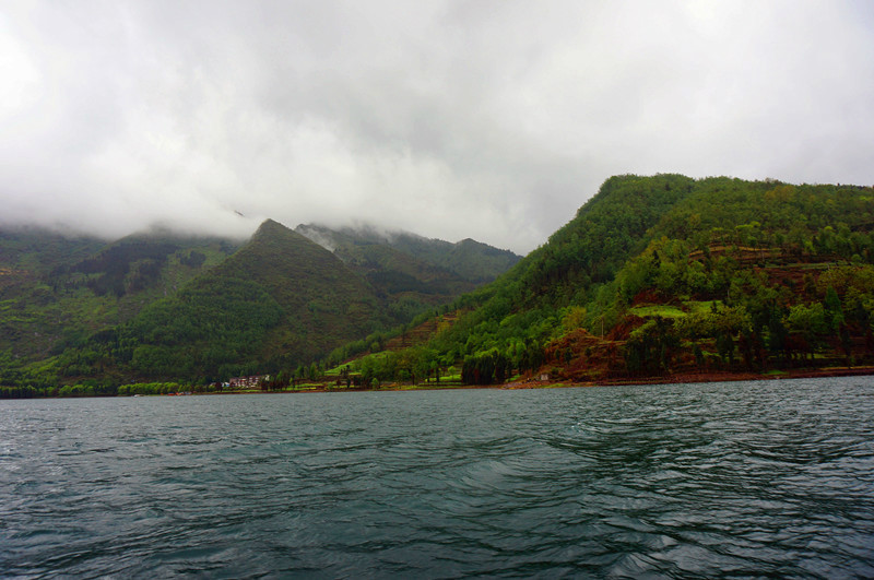 雷波马湖