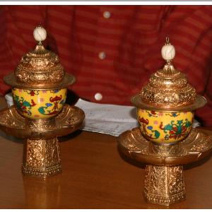 藏族嵌瓷陶壶