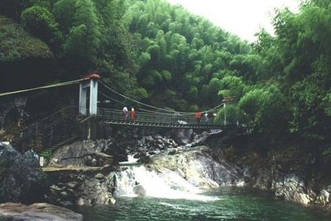 <翡翠谷-宏村-南屏风光1日游>黄山市内参团，游中国最美乡村