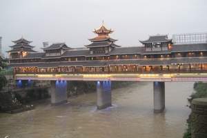 北京到恩施旅游—大峡谷+野三河+黄鹤桥双卧4日游多少钱天气