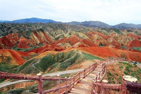 <敦煌-嘉峪关城楼-张掖丹霞-兰州卧飞6日游>飞天敦煌、张掖丹霞