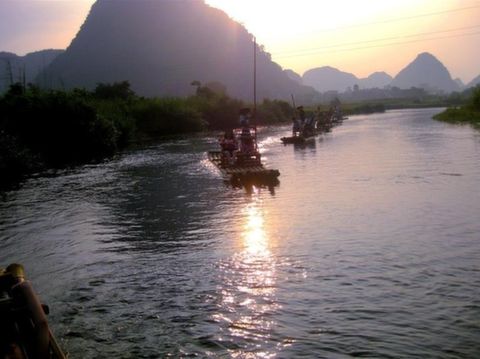 <桂林-漓江-阳朔-冠岩-古东双飞5日游>广西深度游，民俗体验